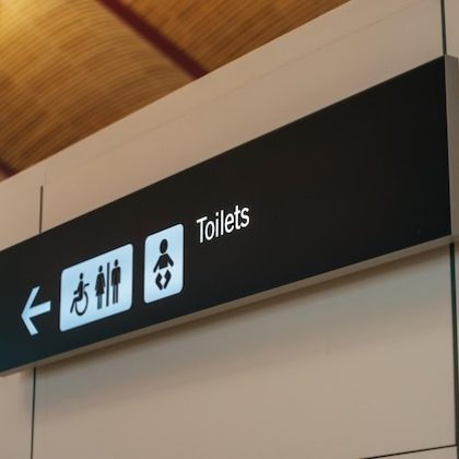 toilet-sign-direction-airport_65 toilet-sign-direction-airport_65